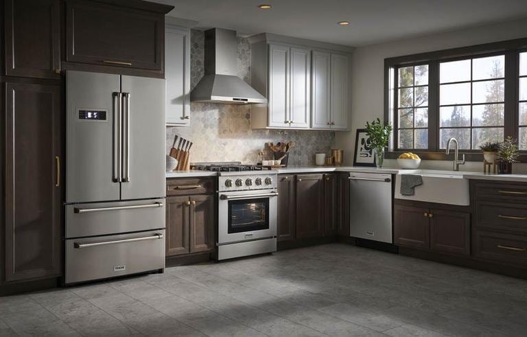 THOR 30" Professional Propane Range in Stainless Steel, HRG3080ULP - Farmhouse Kitchen and Bath